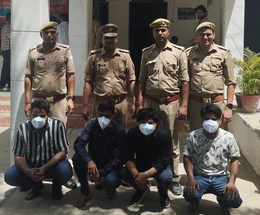 ग्रेटर नोएडा में हनी ट्रैप गिरोह का पर्दाफाश, दो महिलाओं समेत छह गिरफ्तार